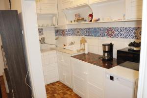 3 ROOMS, LOFT APARTMENT, Located RIGHT in CENTER!!!