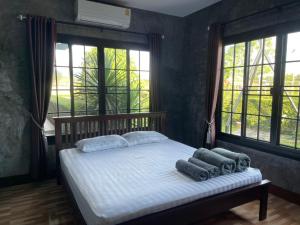 Yaowarate Sport Club and Resort ไร่เยาวเรศ