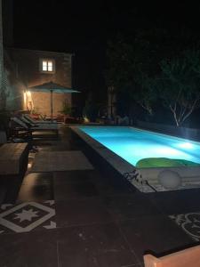 Maisons de vacances Gite de charme a la campagne avec piscine : photos des chambres