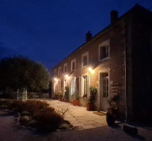 Maisons de vacances Gite de charme a la campagne avec piscine : photos des chambres