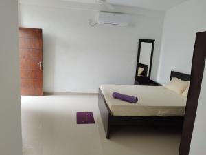 D & D Richmond by DEE DEE