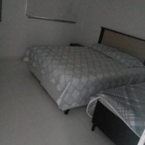 APTO FRENTE PARA MAR BOQUEIRÃO - PRAIA GRANDE