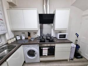 *6R* setup for your most amazing & relaxed stay + Free Parking + Free Fast WiFi *