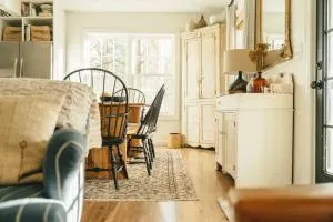 Cozy Cottage, Hot Tub, Fire Pit, 15min to Hudson and hiking - كاتسكيل