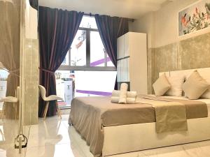SaiGon CoZy Hotel "241 Pham Ngu Lao Street