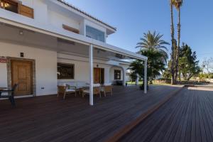 Villa Huerta 1 Manises, jacuzzi, sauna, piscina