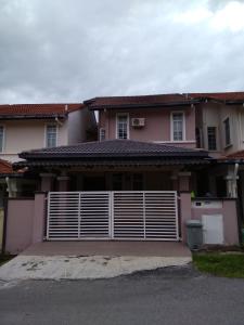 DAMAI HOMESTAY BANDAR ENSTEK