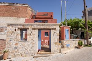 Mouse House with Sea View and Mini Pool