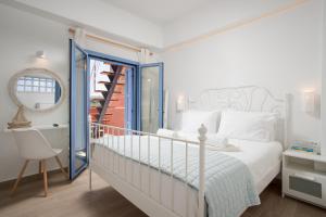 Mouse House with Sea View and Mini Pool - 4hvězdičkové hotely ve městě Plataniás