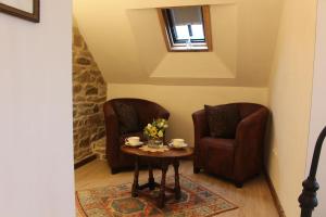 B&B / Chambres d'hotes Premehan : Chambre Double avec Salle de Bains Privative