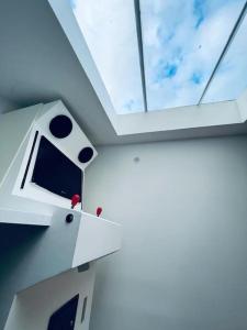 Unique loft apartment Located 15 minutes from the Champs Élysées