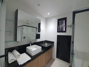 Estúdio Confortável no 12º Andar do Ed. Vertigo