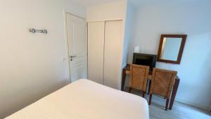 Appartement 6 personnes avec piscine tennis et parking gratuit 25