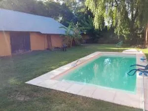 Casa quinta con pileta en Maschwitz - Benavídez