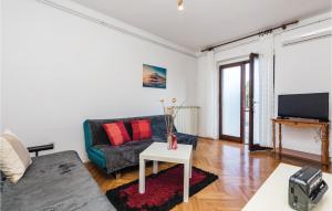 Awesome Apartment In Rijeka With 1 Bedrooms, Outdoor Swimming Pool And Wifi