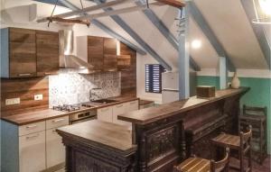 Cozy Apartment In Slatine With Wifi