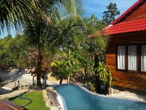 Ong Huong House Can 2