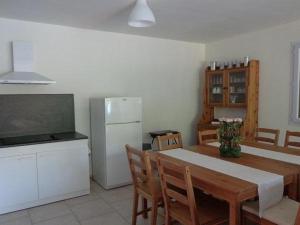 Maisons de vacances Maison Rayol-Canadel-sur-Mer, 4 pieces, 8 personnes - FR-1-226B-133 : photos des chambres