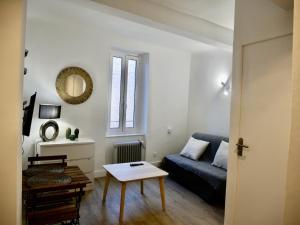 Appartements Studio Garrigue : photos des chambres