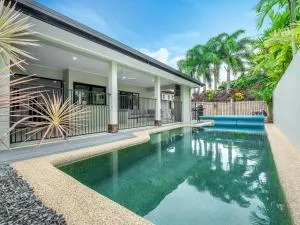 Kewarra Beach King Bed 4BR House, Pool, BBQ, Pets - Kuranda