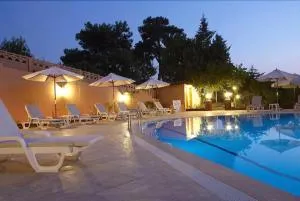 Boncuklu Otel - Ahatli