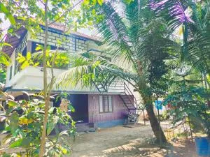 MARARI CASA LINDA HOMESTAY - Марарікулем