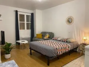 Studio chaleureux Centre Ville - Preyssac-dʼExcideuil