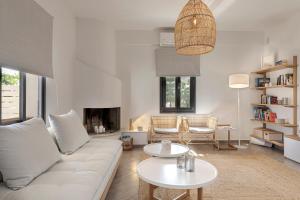 Escape View Villa with private pool by Caldera Houses