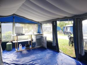 Campings Hebergements sur camping au bord de la mer : photos des chambres