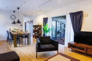 テラスでBBQ&サウナ&ジャグジー付き 築浅おしゃれな貸別荘 最大16名宿泊可能 Cottage Uruma - Ōta