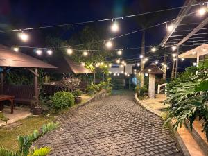 Pina Colina Resort Tagaytay City by RedDoorz
