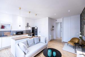 Appartements Le Cret - Place Jean Jaures : photos des chambres