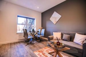 Apartment 2 - The Crescent