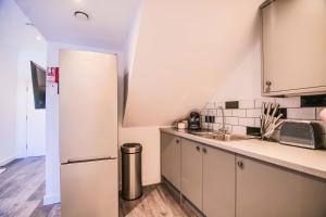 Apartment 2 - The Crescent