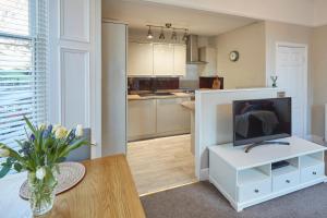 Host & Stay - Sandpiper Apartment