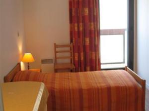 La Rochelle: Appt 3 pièces, 6 pers, piscine, parking, proche plage - FR-1-551-19