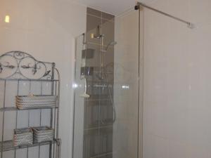 Maisons de vacances Maison Marsilly, 3 pieces, 6 personnes - FR-1-551-22 : photos des chambres