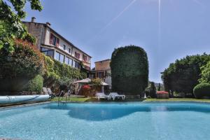 Hotels Le Clos Du Buis : photos des chambres