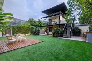 StayVista's The Annex - Cozy Retreat with Inviting Rooms and a Private Plunge Pool - Thākurvādi