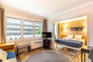 Paris Expo Apart Hotel - Porte de Versailles - 2R & Parking - Vanves