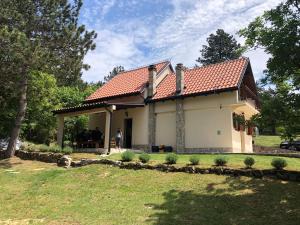 4 Seasons House 