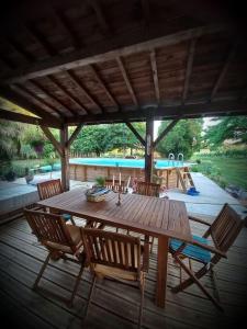 Maisons de vacances Maison avec piscine proche des thermes : photos des chambres