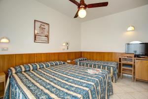 Triple Room room in Hotel Genzianella