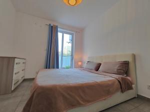 Large Central Apartment Near Valletta & Seafront