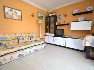 Apartment Albeniz by Interhome