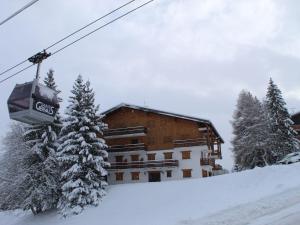 Studio Les Collybies by Interhome