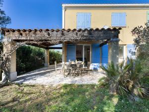 Maisons de vacances Holiday Home Maison Cleo by Interhome : photos des chambres