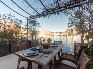 Holiday Home Maison pêcheur 45 by Interhome