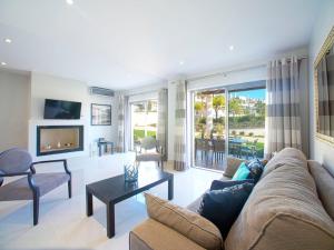 Apartment Pine Hills Ametista by Interhome