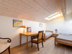 Holiday Home Hibiscus by Interhome